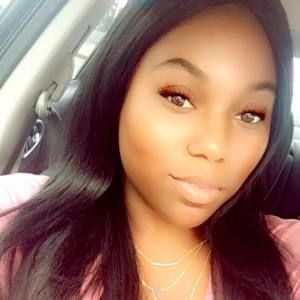 Meet your Posher, Andrelle